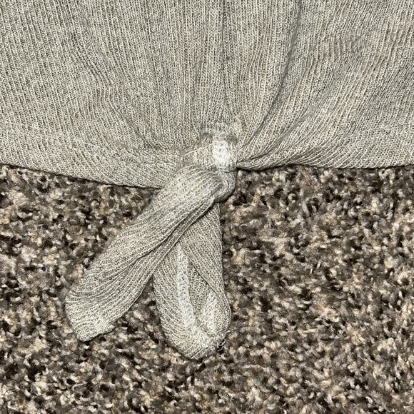 Gray Tie-Front Basic V-Neck - Picture 4 of 4